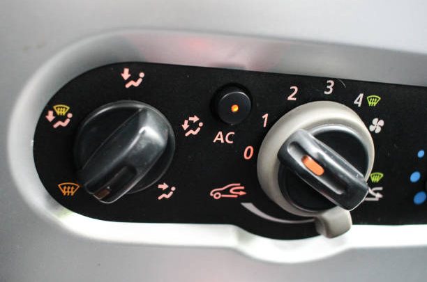 Limpeza do ar condicionado do carro: as 10 melhores dicas de manutenção do ar condicionado do carro